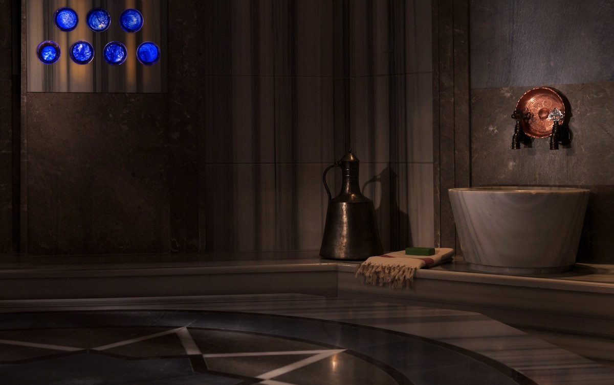 فور سيزونز إسطنبول على البوسفور