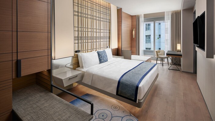 Elite Suite with Partial Sea View