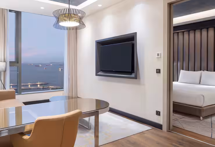 One Bedroom Suite with Sea View
