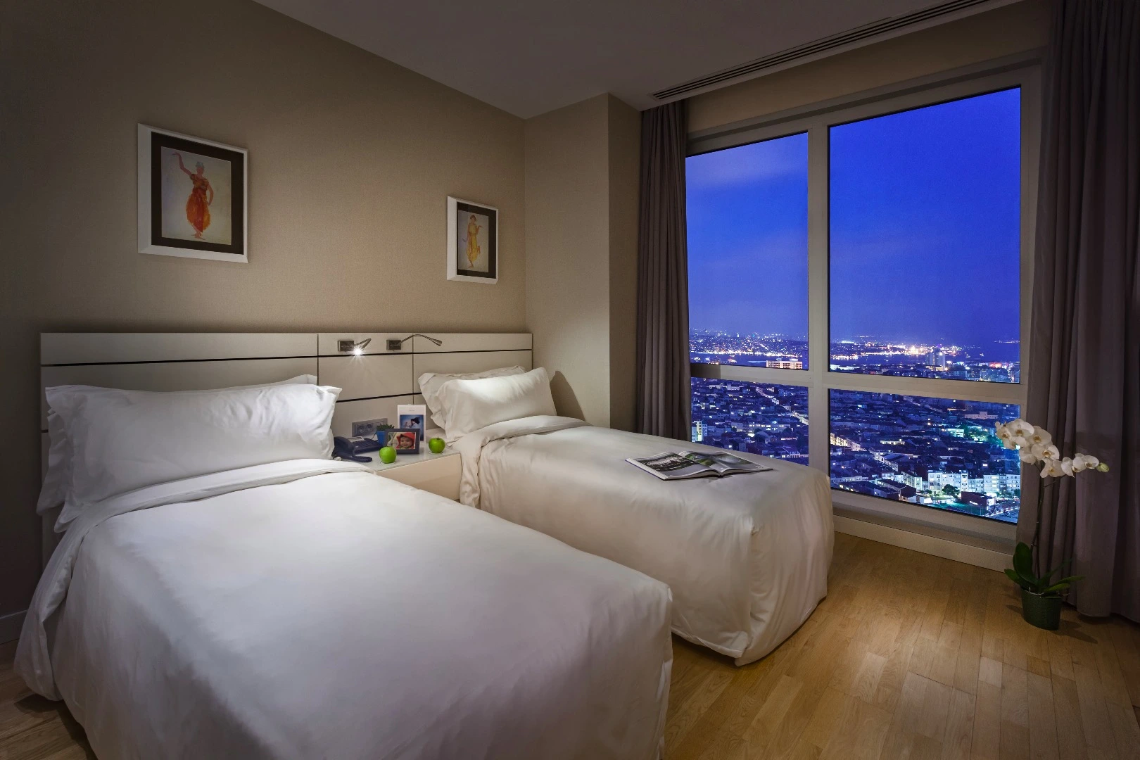 Two Bedroom Deluxe Apartment – City View